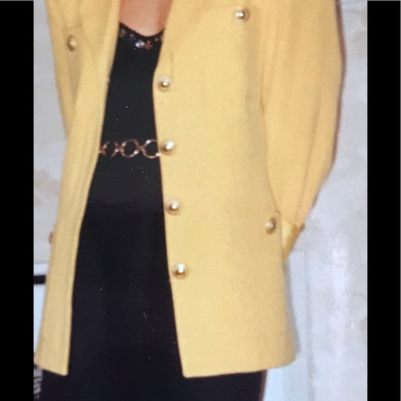 🔥🔥Vintage Vertigo Paris Yellow  Blazer ! - Picture 2 of 7